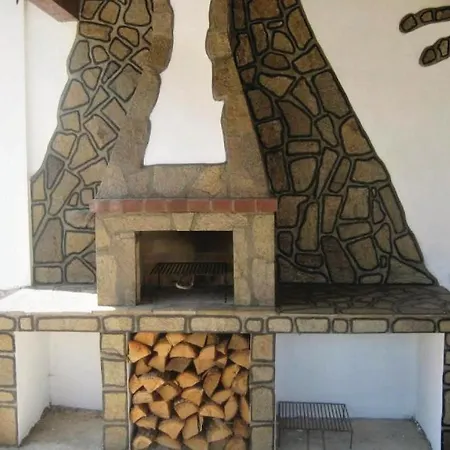 Two-bedroom Holiday In Velika Village * Zvezdets